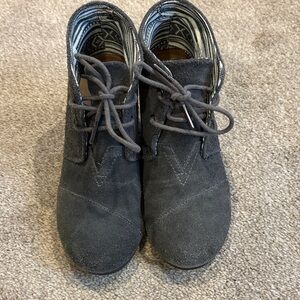 Toms Gray Suede Wedges